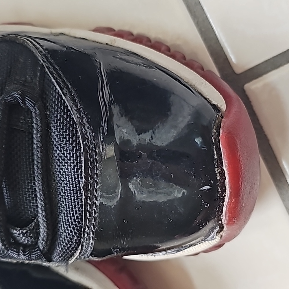 Jordan 11s - Picture 6 of 7